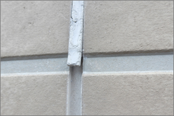 太陽光、降雨などによる表層劣化